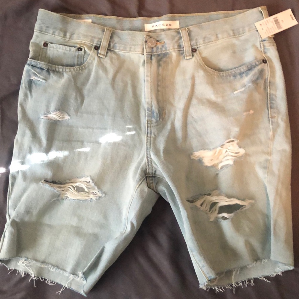 Ripped Jean shorts